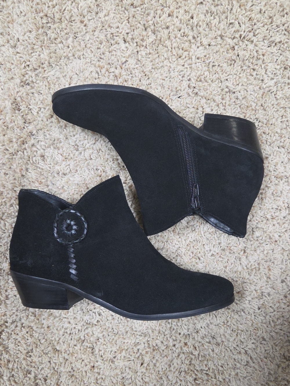 Jaxk ROGERS Black Suede Ankle Boots with Side Zip